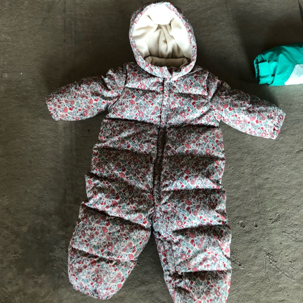 Baby Gap floral snowsuit 12-18 months